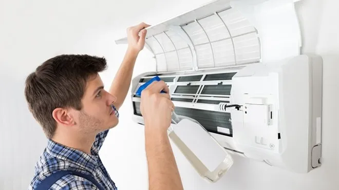 Vệ sinh điều hòa định kì 